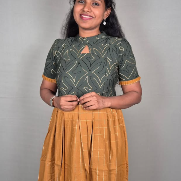 Geometric Print Feeding Kurti with Pleated Skirt